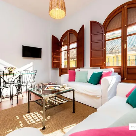Holidays Plaza Nueva Apartment *